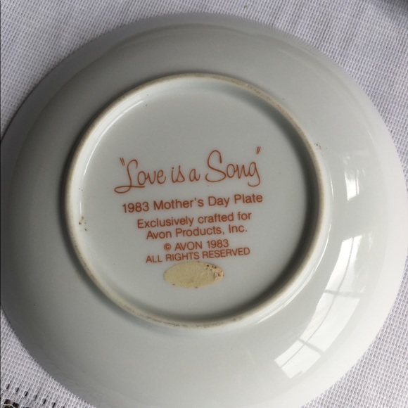 Cherished Memories Avon Collectible plates - Picture 3 of 8